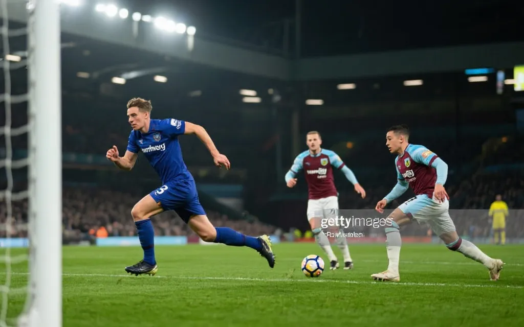 3-5-2体系中翼卫回追与双前锋支点配合的比赛瞬间